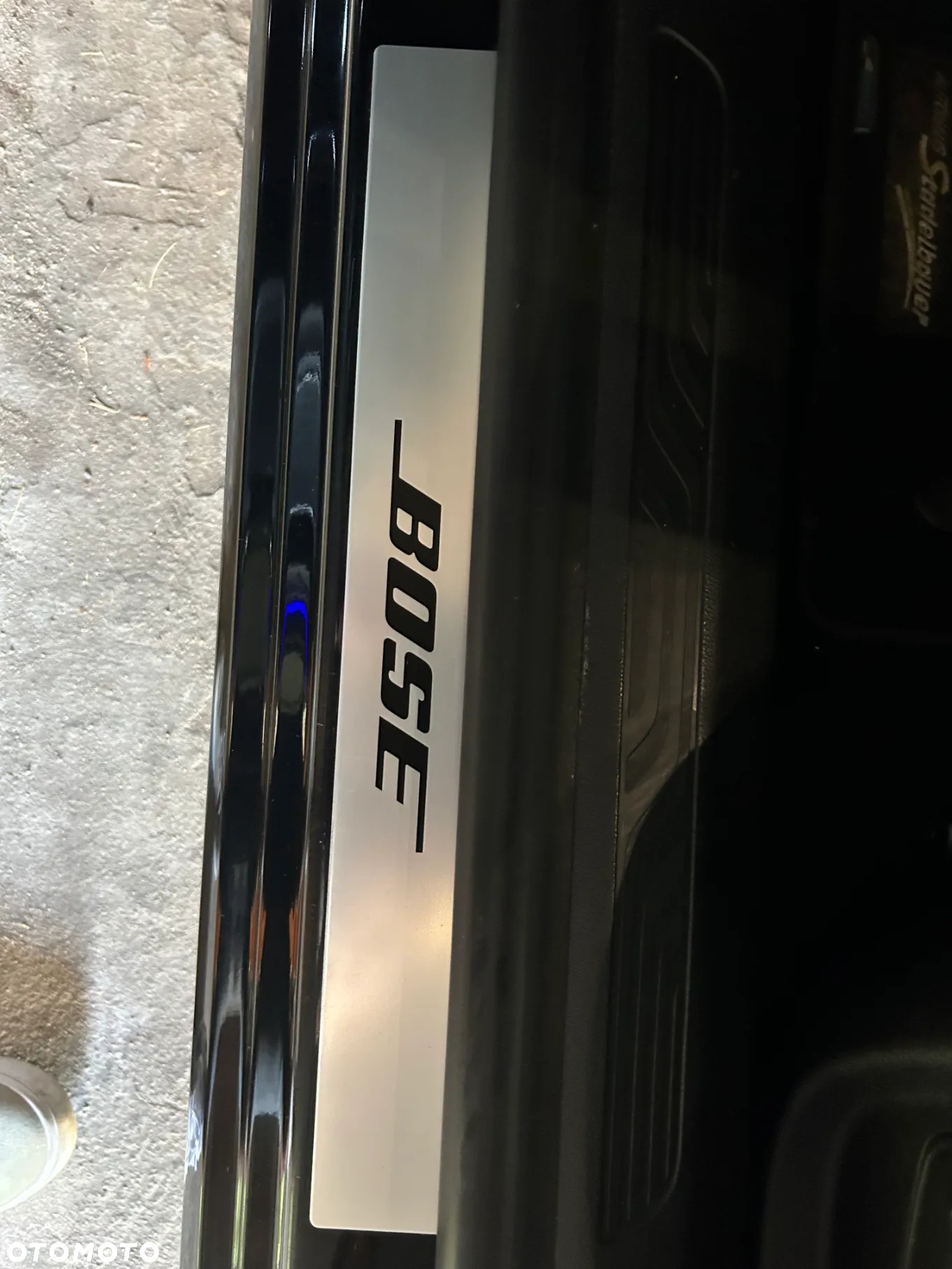 Renault Megane ENERGY TCe 130 BOSE EDITION - 27