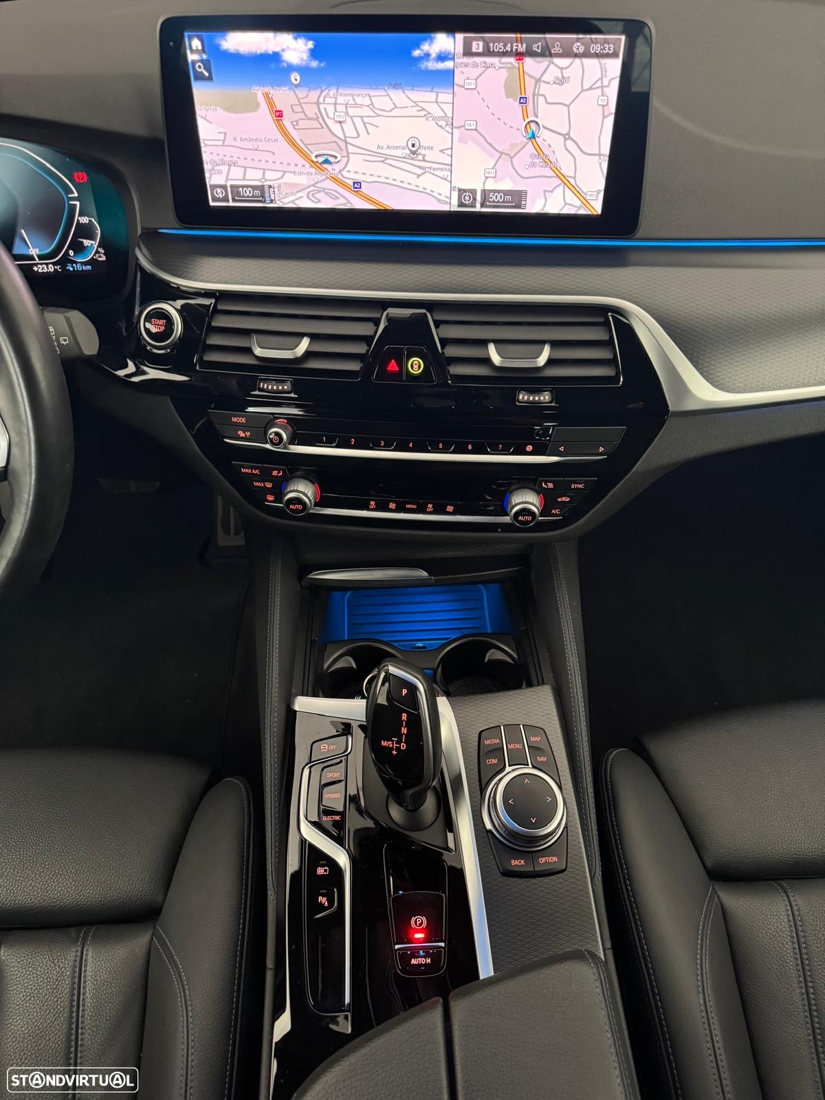 BMW 520 e Pack M - 17