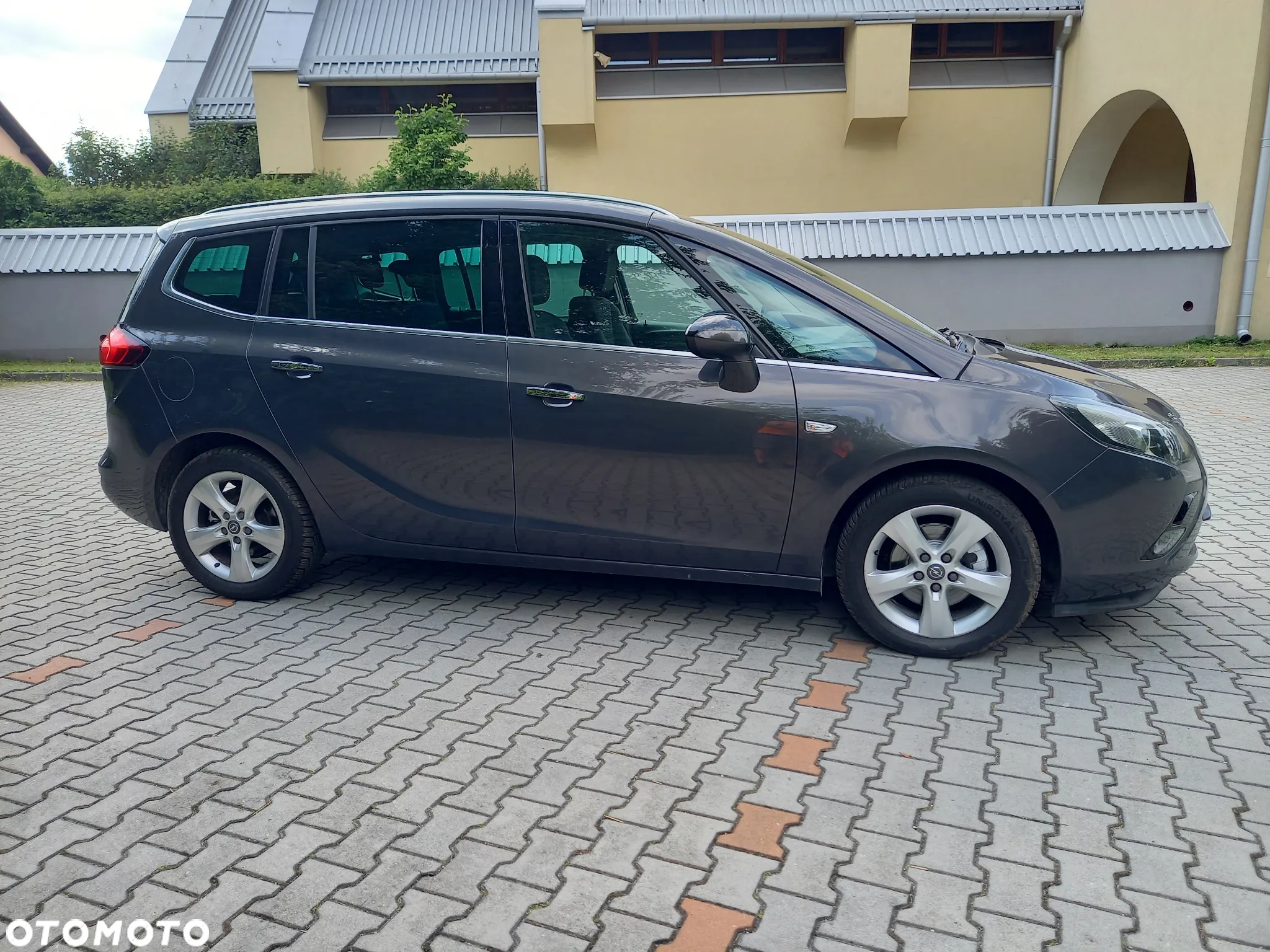 Opel Zafira - 14