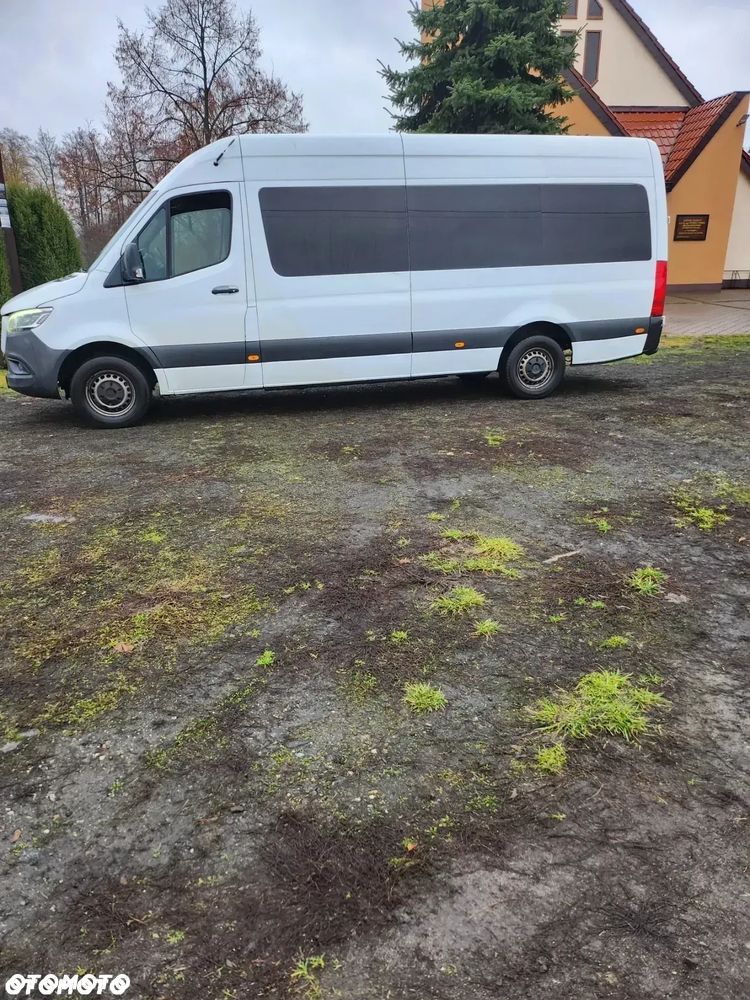 Mercedes-Benz Sprinter - 1