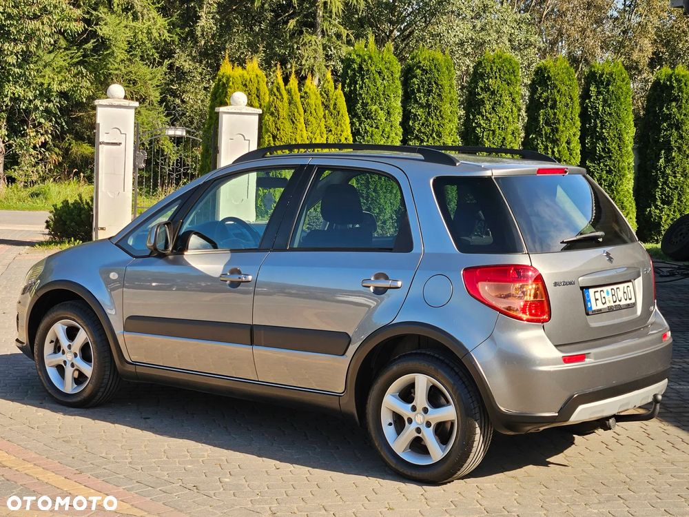 Suzuki SX4 1.6 Comfort 4WD - 13