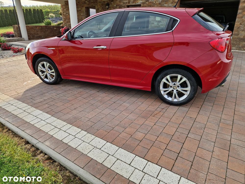 Alfa Romeo Giulietta 2.0 JTDM Distinctive - 2