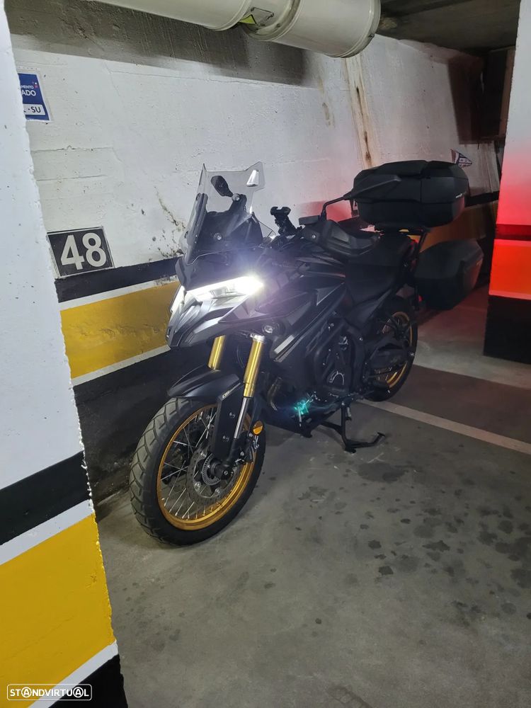 Voge 525DSX Black Knight - 4