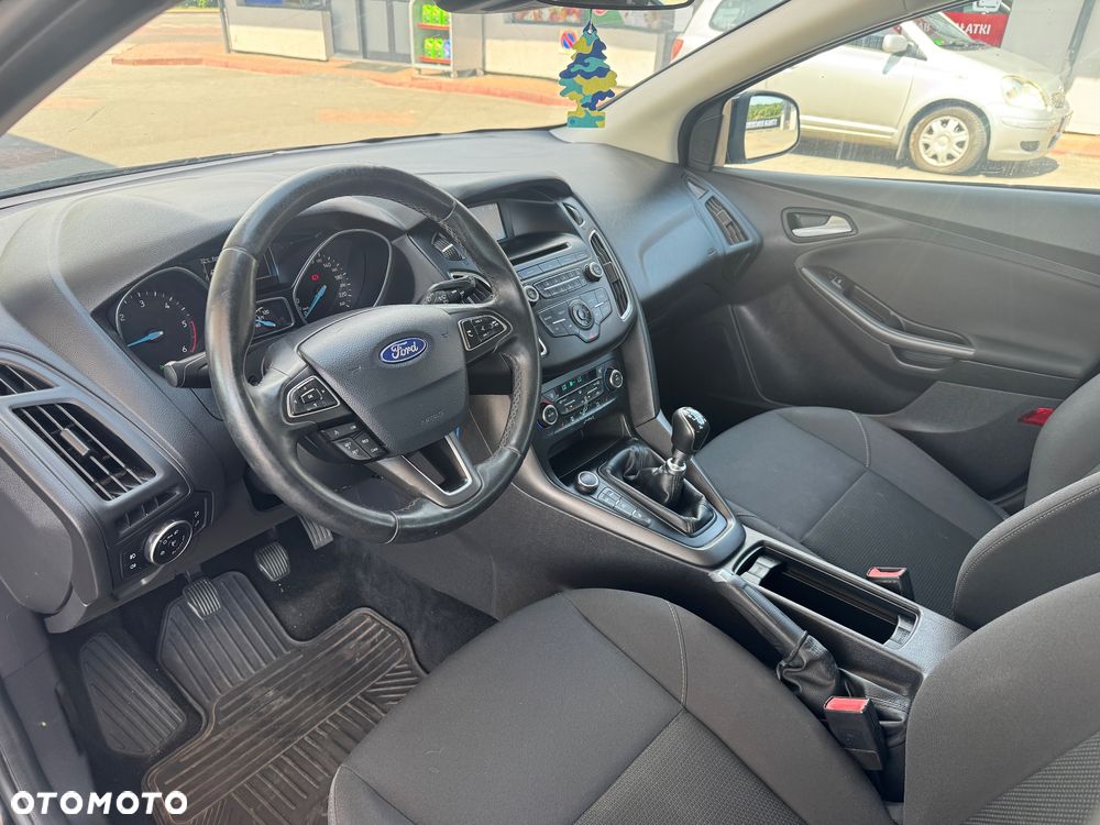 Ford Focus 1.5 TDCi DPF Start-Stopp-System Business - 11