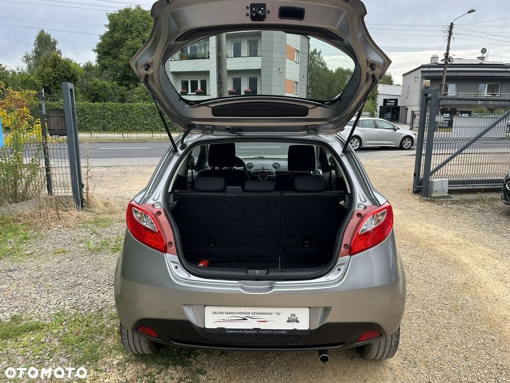 Mazda 2 - 18