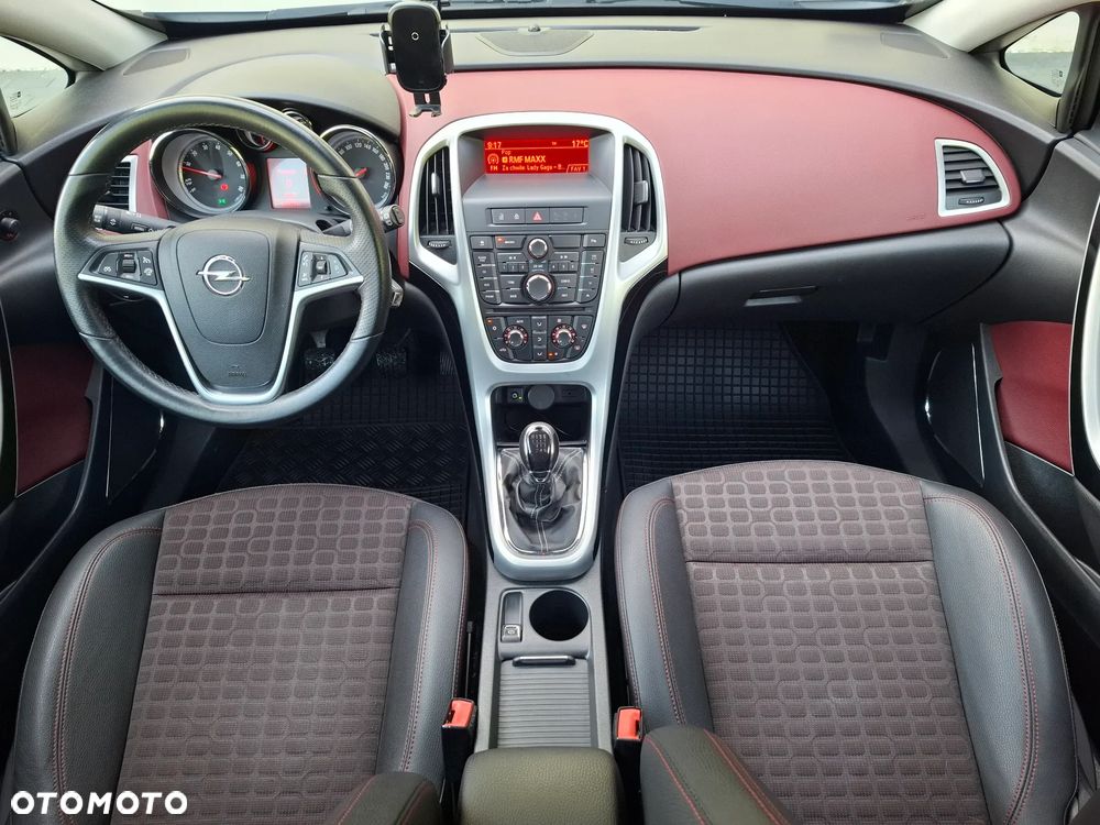 Opel Astra 1.4 Turbo - 27