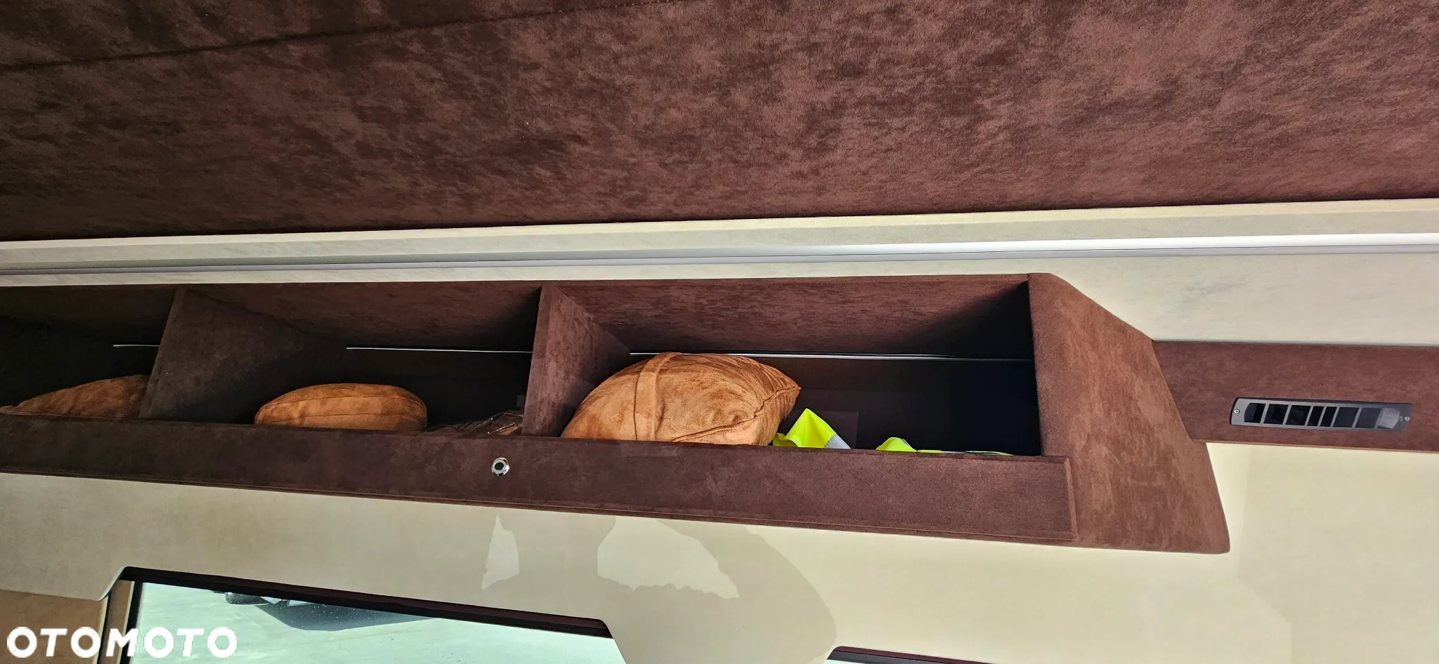 Mercedes-Benz Sprinter - 33