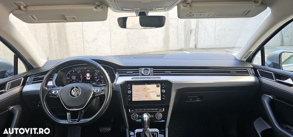 Volkswagen Passat 2.0 TDI SCR DSG Comfortline - 11