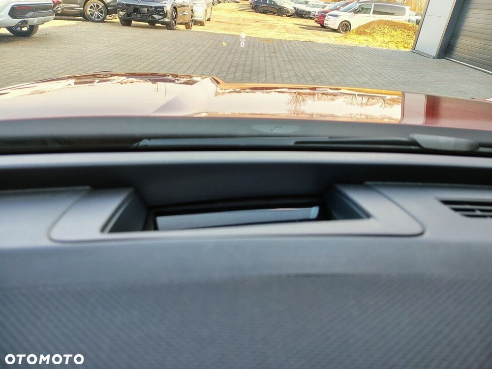 Volkswagen T-Roc 1.5 TSI R-Line DSG - 17