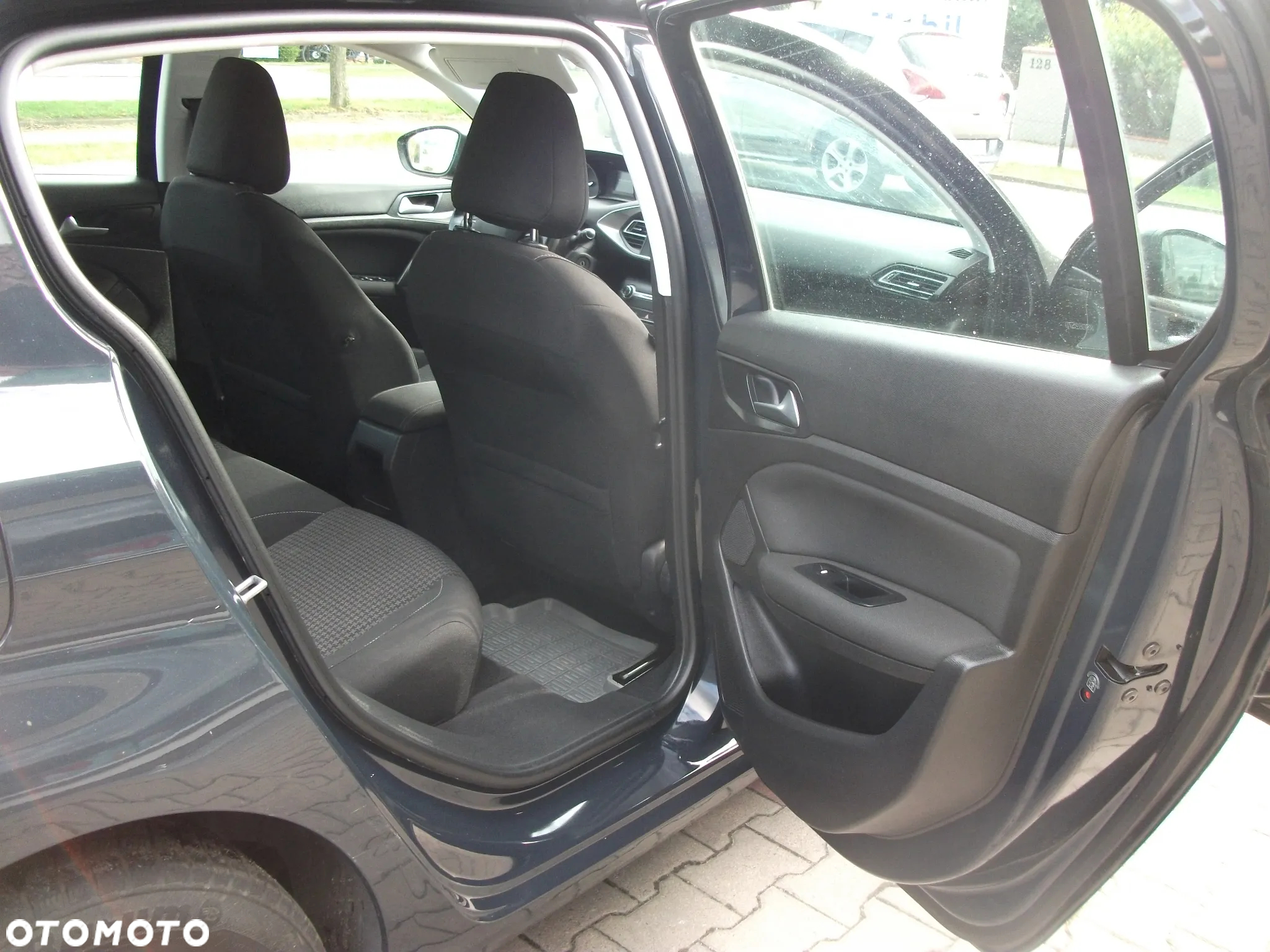 Peugeot 308 BlueHDi FAP 100 Stop & Start Active - 27