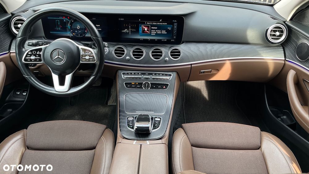 Mercedes-Benz Klasa E 220 d 9G-TRONIC - 4