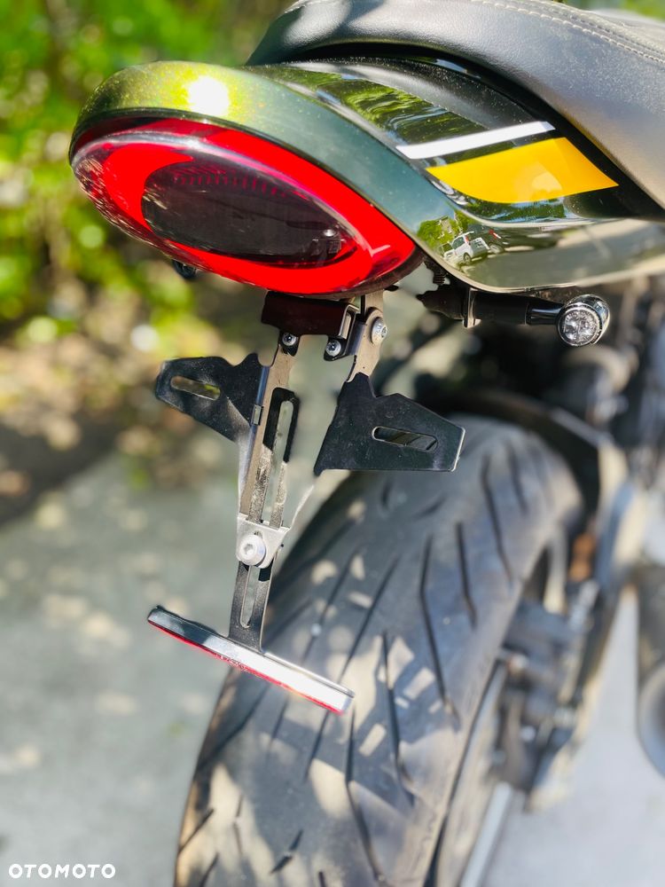 Kawasaki Z 900 RS - 9