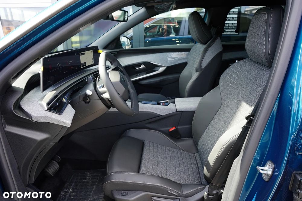 Peugeot 5008 ver-1-2-puretech-mhev-business-s-s-e--dcs6 - 11
