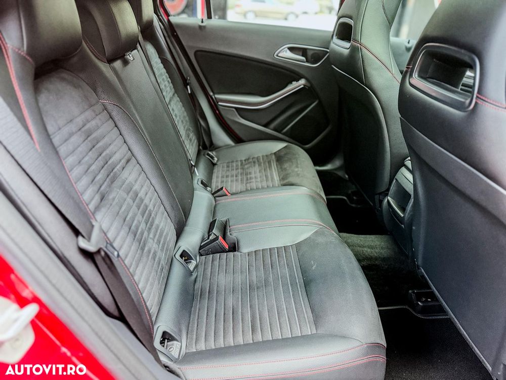 Mercedes-Benz A 200 d 7G-DCT AMG Line - 21