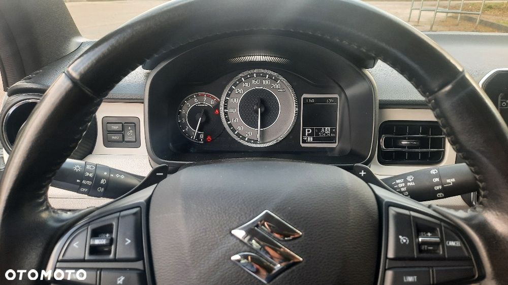 Suzuki Ignis 1.2 SHVS Premium Plus CVT - 11