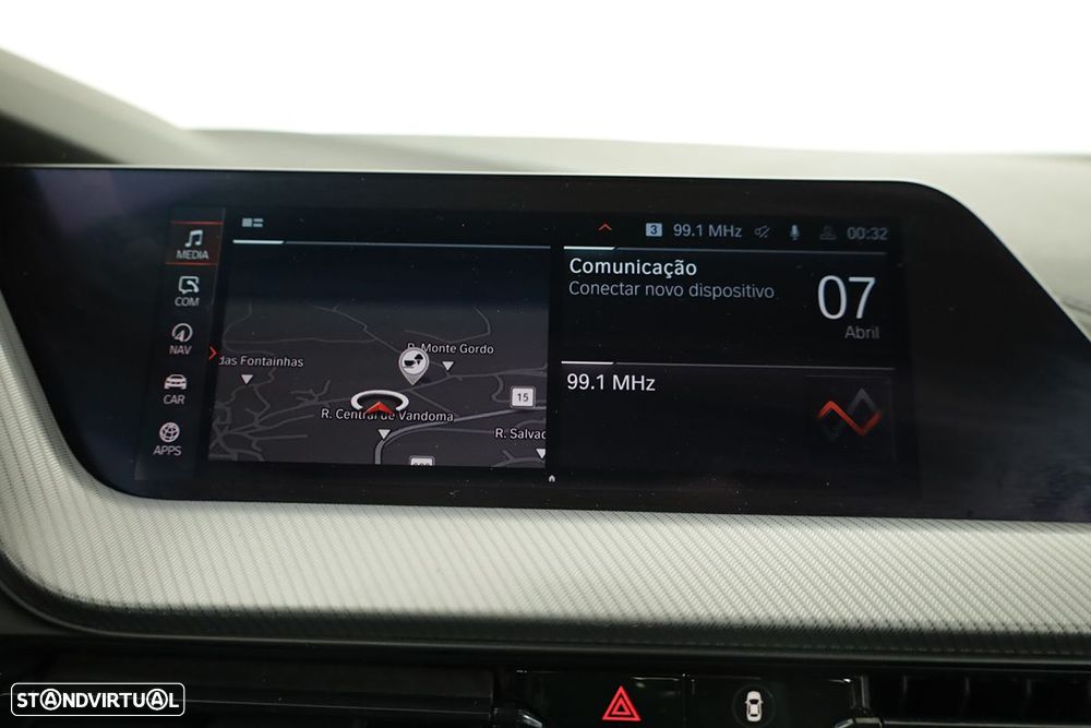 BMW 116 d Pack Desportivo M Auto - 10