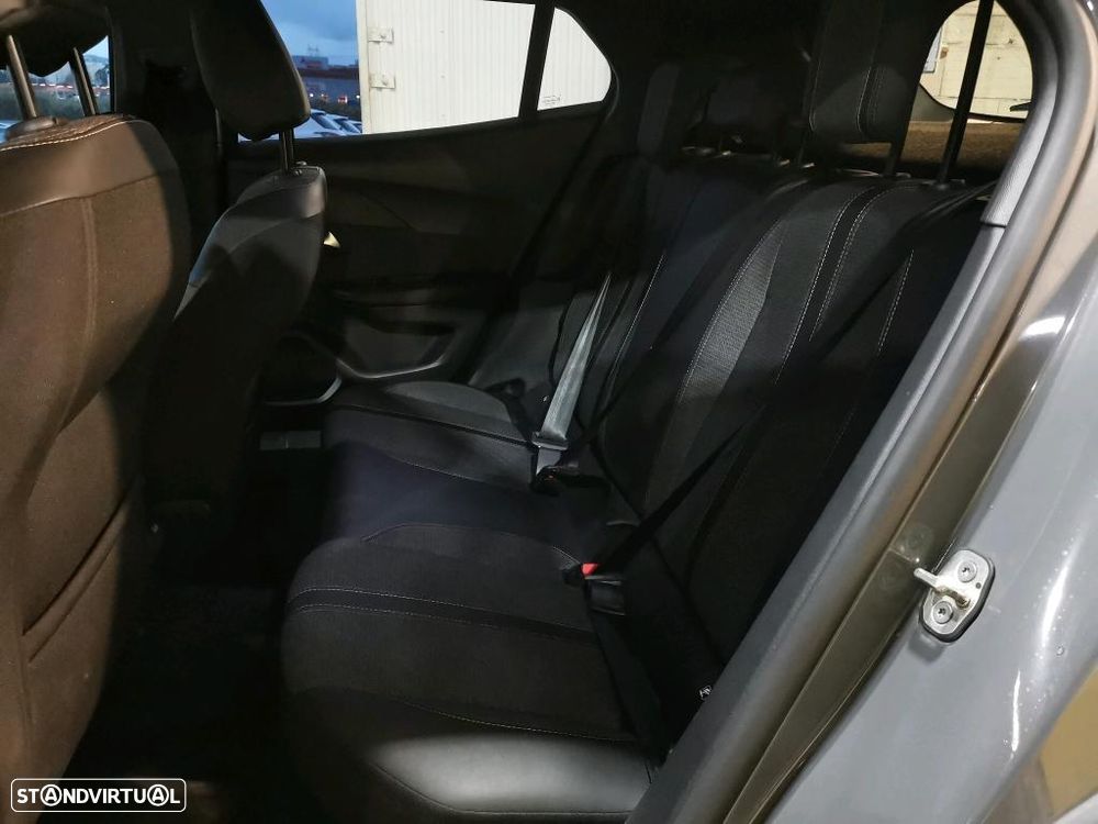 Peugeot 2008 1.2 PureTech Allure - 8