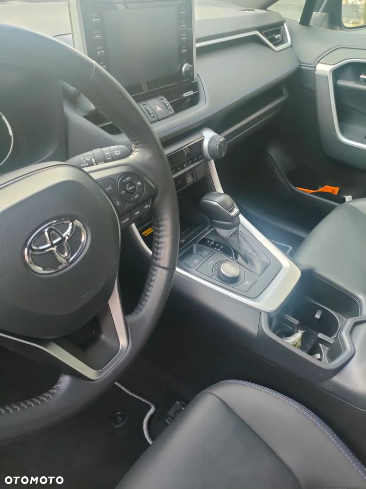 Toyota RAV4 - 5