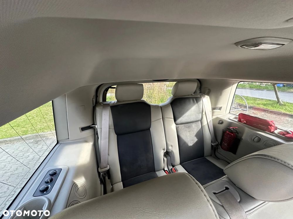 Jeep Commander 3.0 CRD Overland - 10