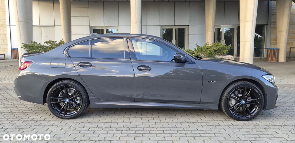 BMW Seria 3 330e PHEV xDrive M Sport sport - 5