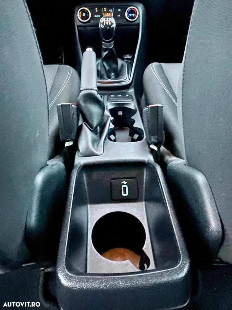 Ford Fiesta 1.1 Trend Connected - 14