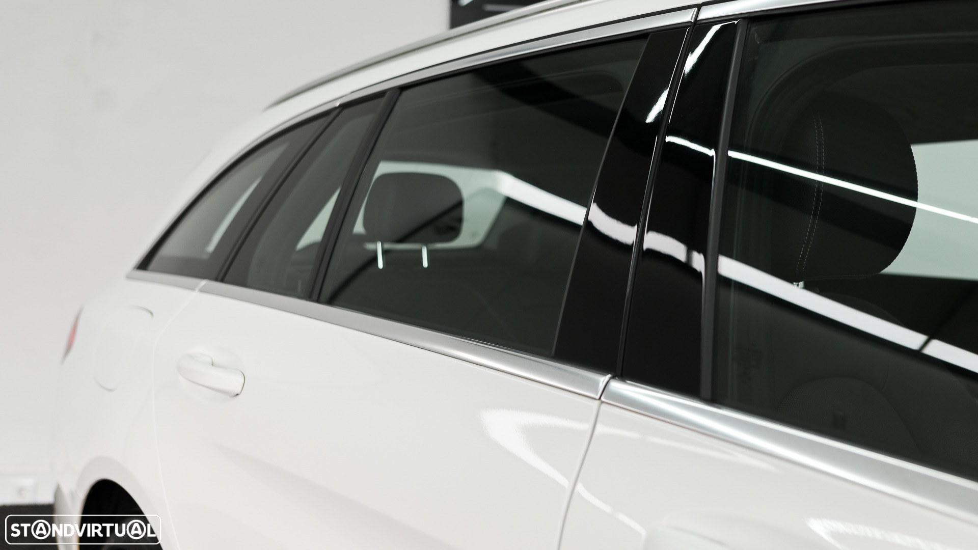 Mercedes-Benz C 300 e Avantgarde - 15