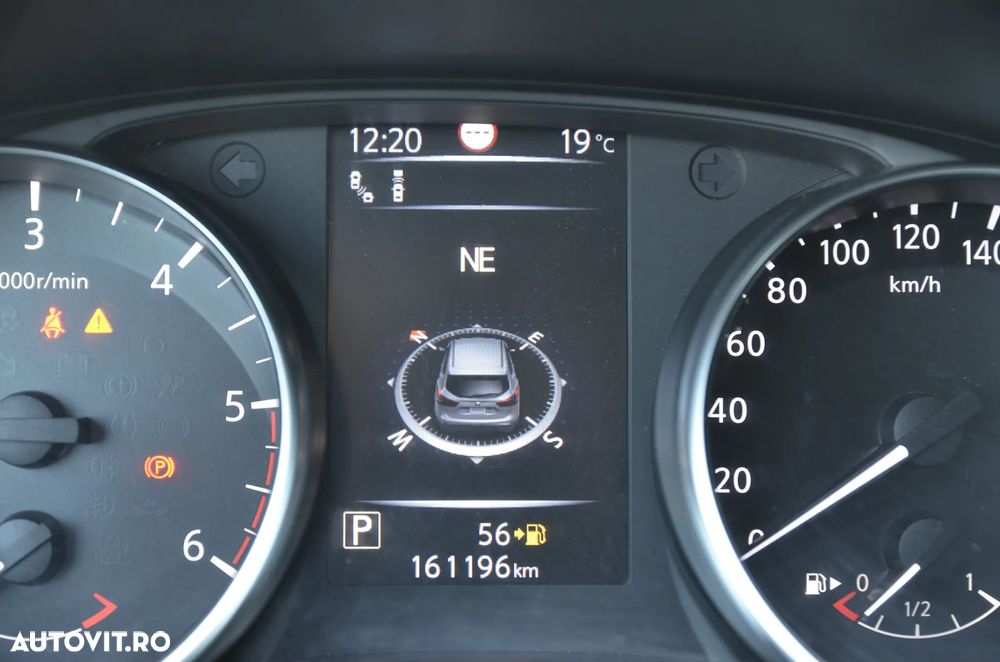Nissan Qashqai 1.6 DCI Xtronic TEKNA+ - 36
