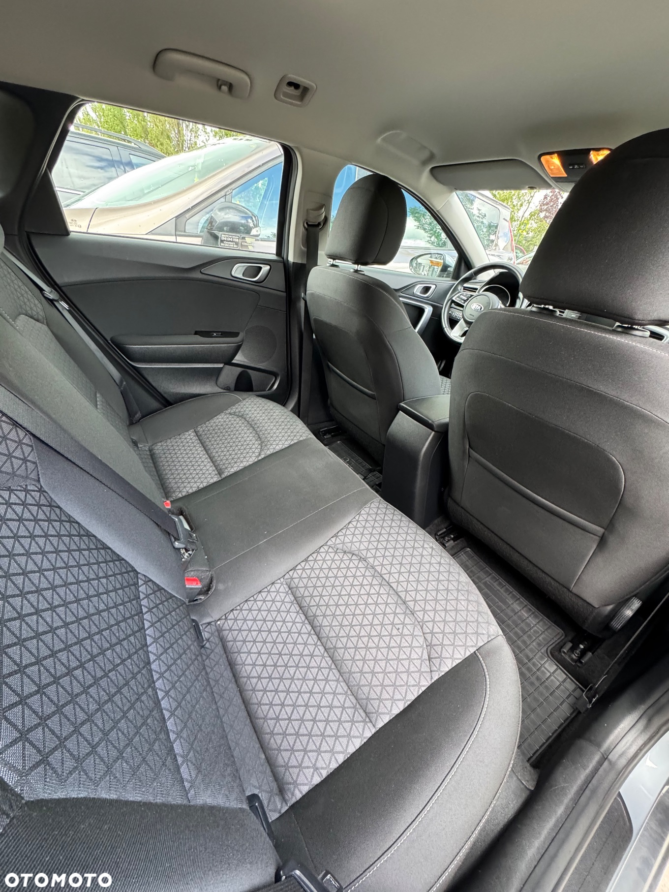 Kia Ceed 1.6 CRDi SCR M - 6