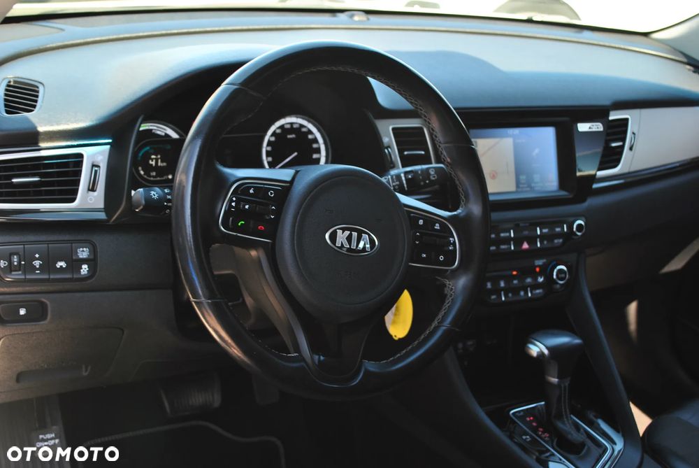 Kia Niro 1.6 GDI Hybrid M - 11