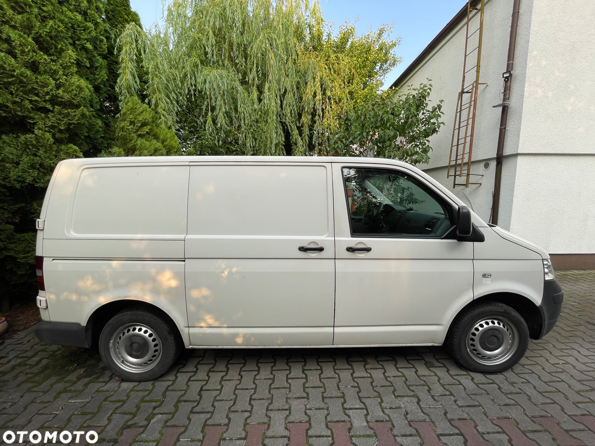 Volkswagen Transporter - 2