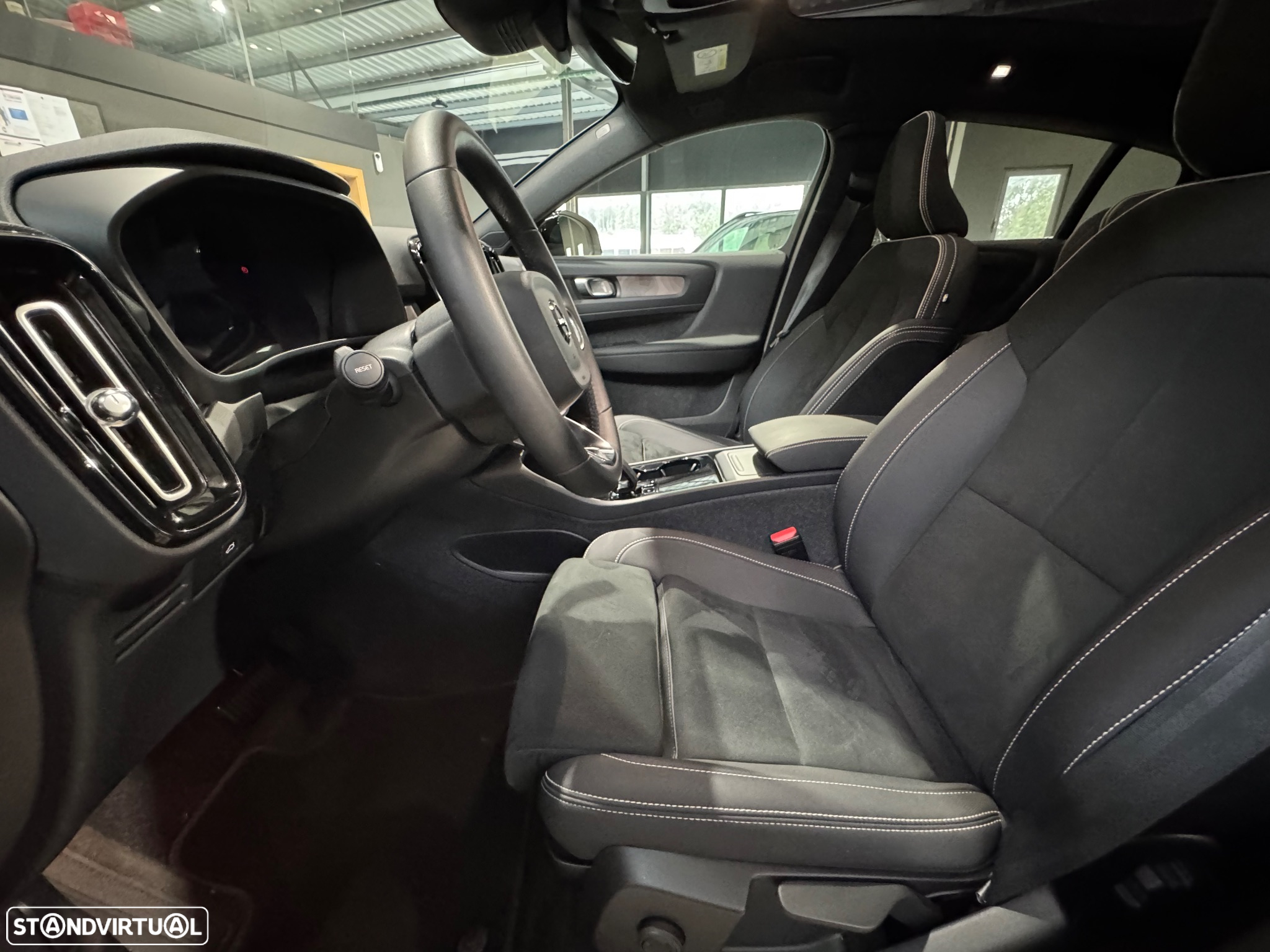 Volvo C40 Recharge Extended Range Plus - 16