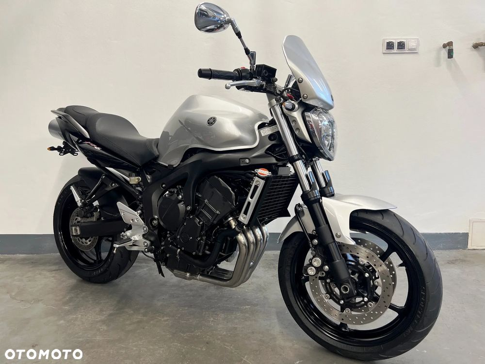 Yamaha FZ6 - 1