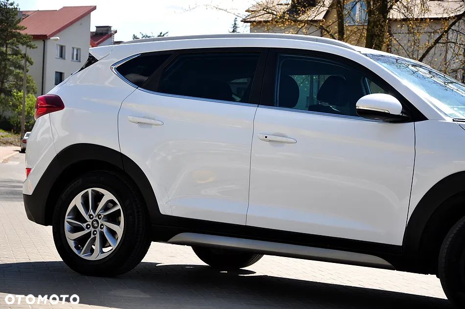 Hyundai Tucson 2.0 CRDI BlueDrive GO Plus 2WD - 11