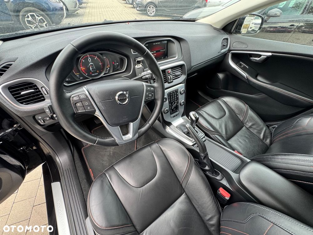 Volvo V40 D2 Drive-E Ocean Race - 19