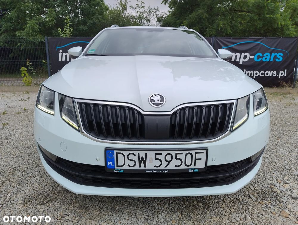 Skoda Octavia 2.0 TDI DSG Style - 3