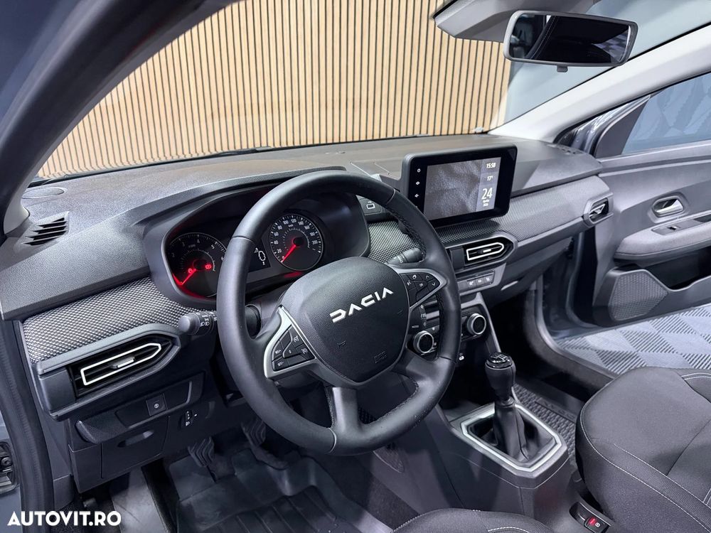 Dacia Logan TCe 90 MT6 Journey - 12