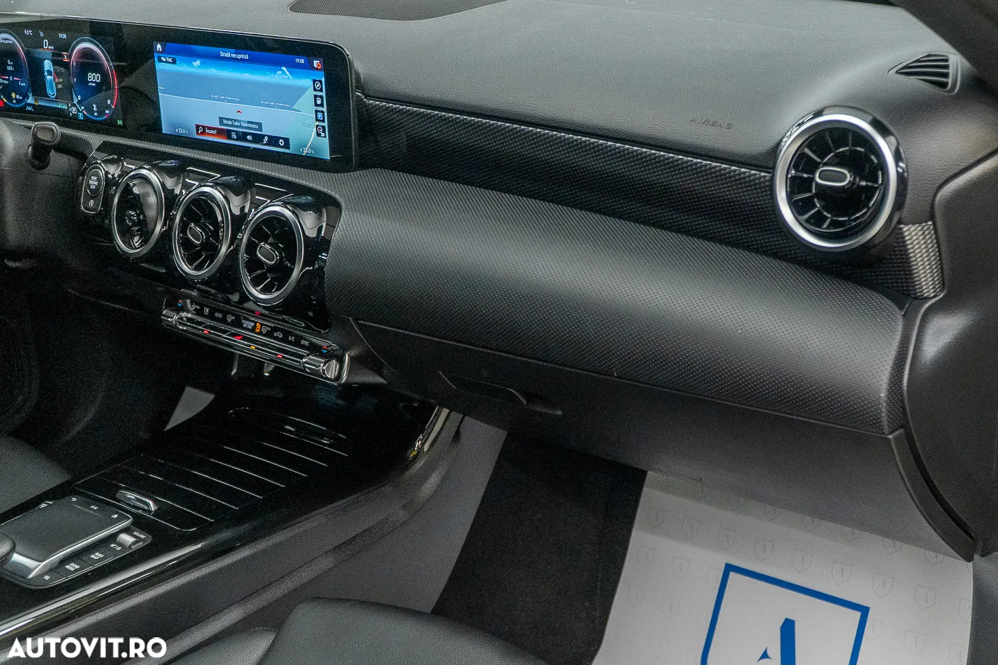 Mercedes-Benz A 180 7G-DCT Advanced Progressive - 40