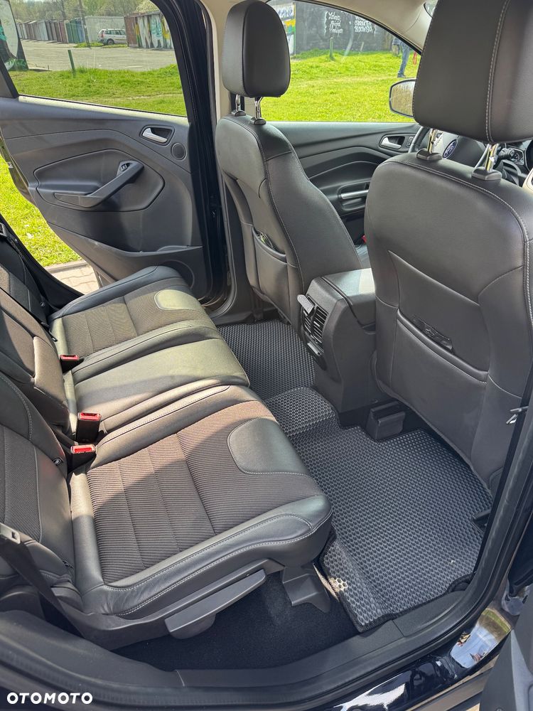 Ford Kuga 2.0 TDCi 4x4 Titanium - 16