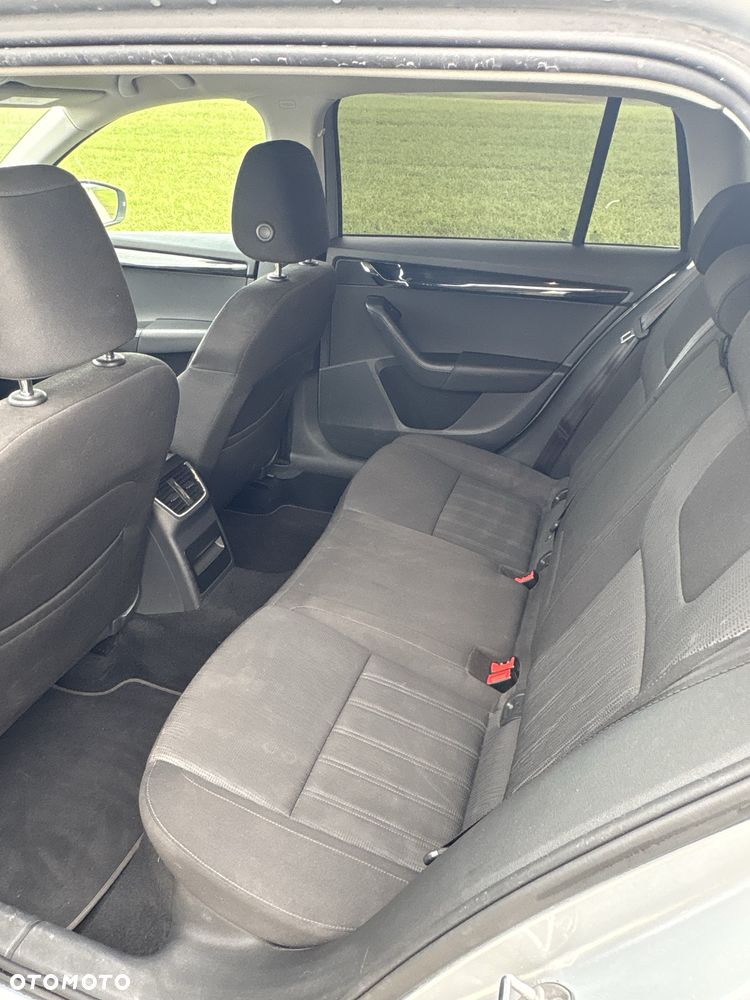 Skoda Octavia - 7