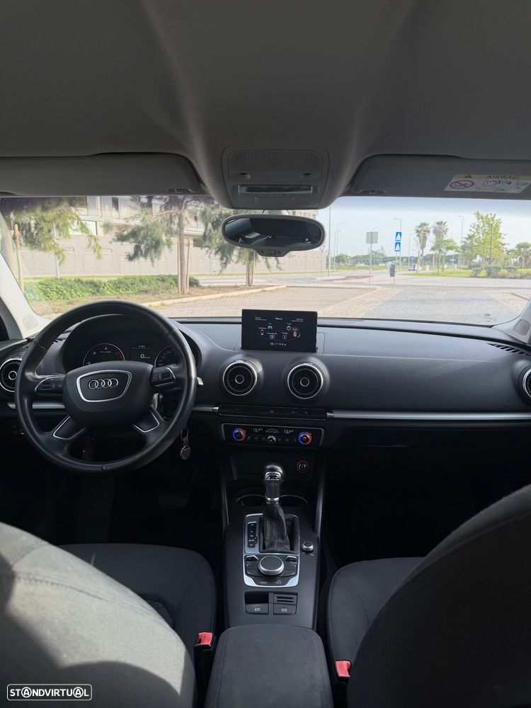 Audi A3 Limousine 1.6 TDI Attraction S tronic - 7