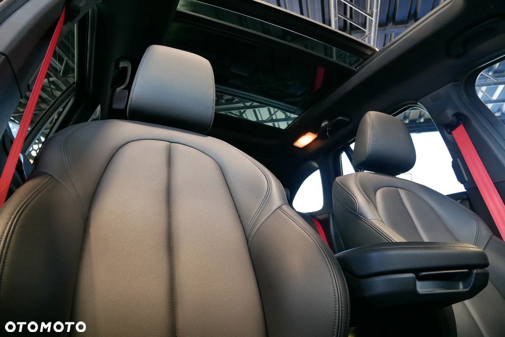 BMW X1 xDrive28i - 29