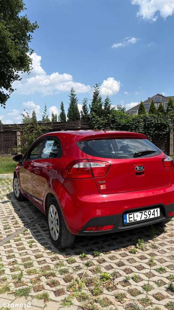 Kia Rio 1.2 L - 17