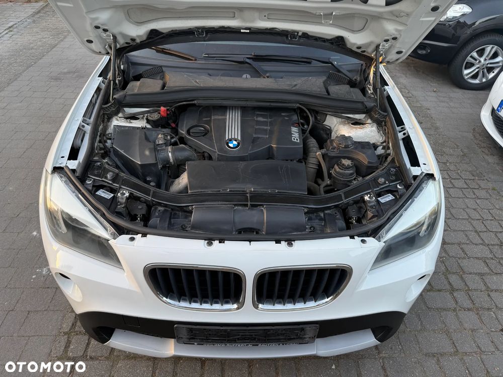 BMW X1 sDrive18d - 33