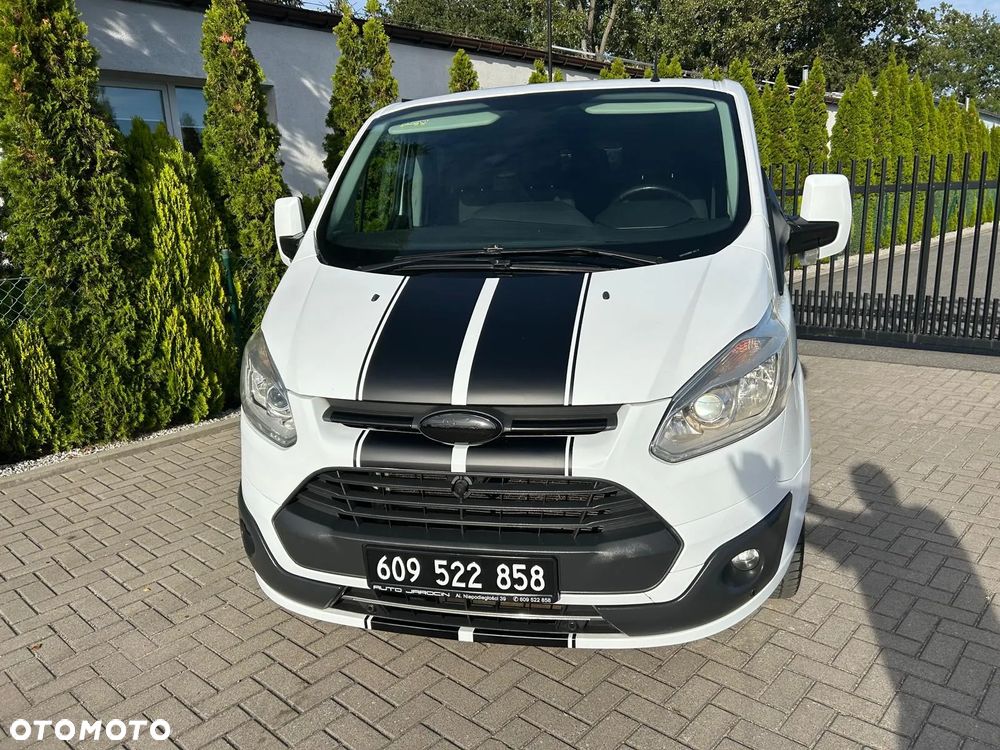 Ford Custom - 27