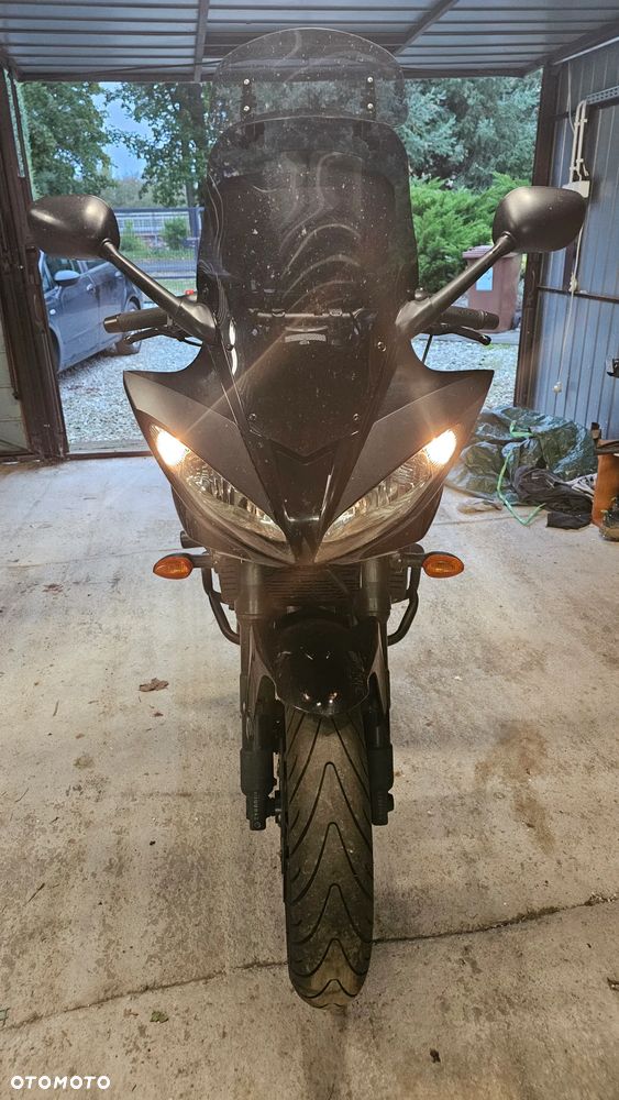 Yamaha FZ6 - 4