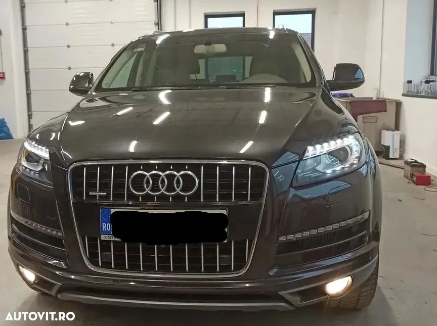 Audi Q7 - 1