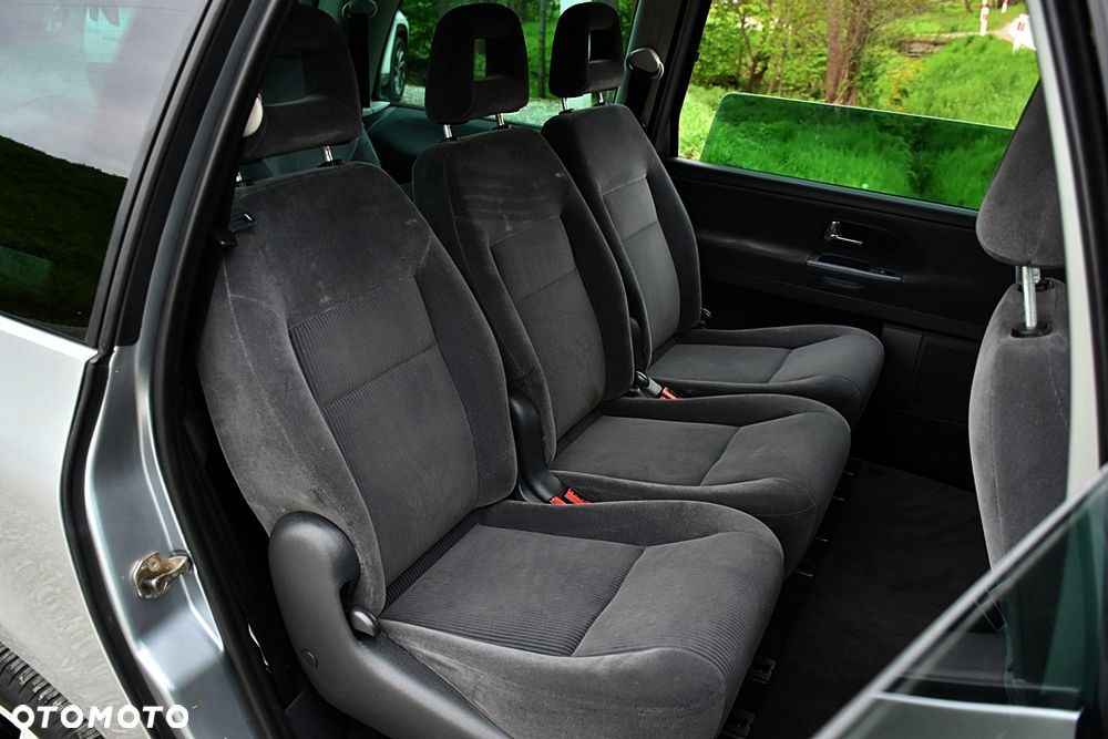 Ford Galaxy TDI Ghia - 8