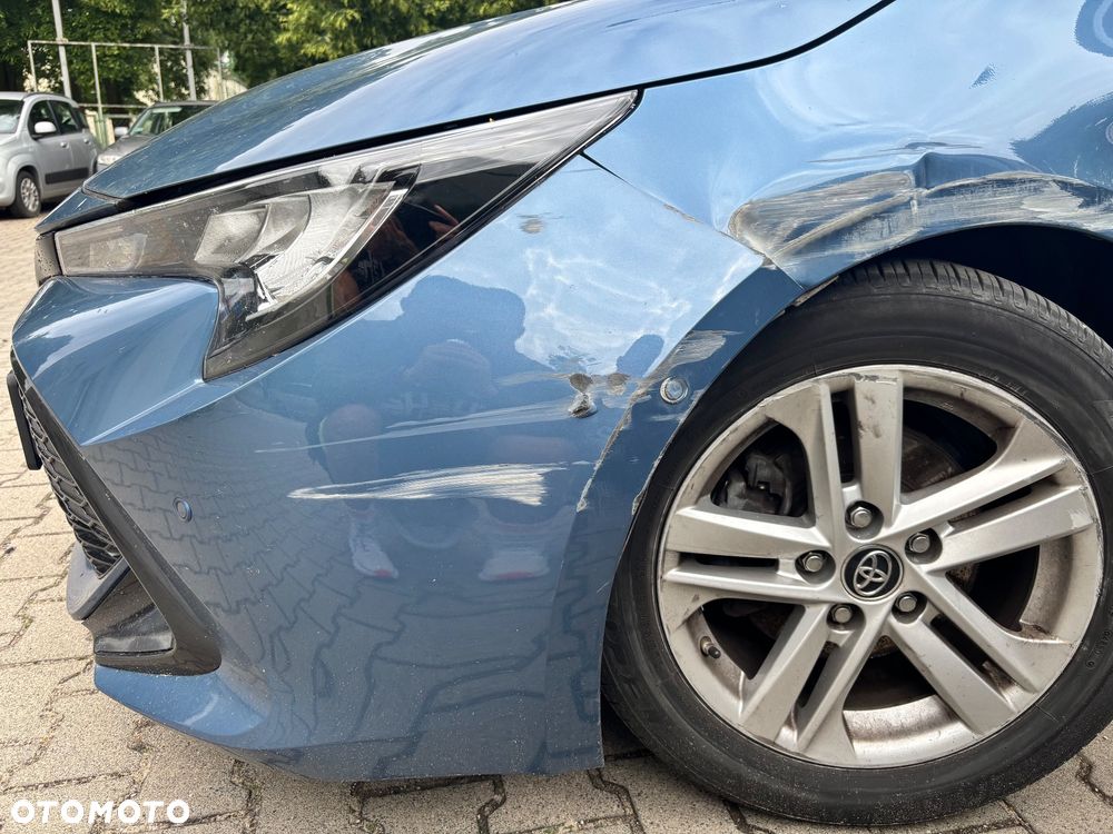 Toyota Corolla 1.8 Hybrid Comfort - 17