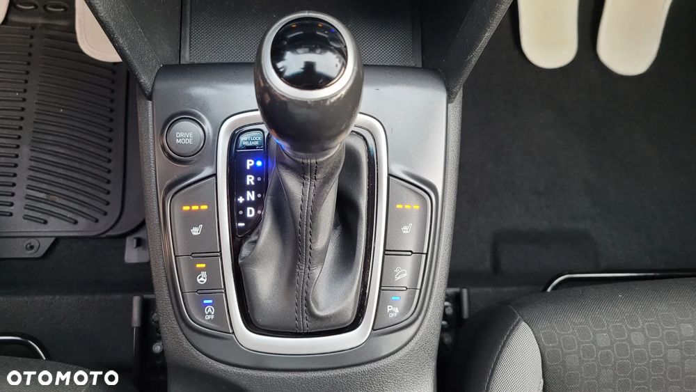 Hyundai Kona 1.6 T-GDI Comfort DCT - 11