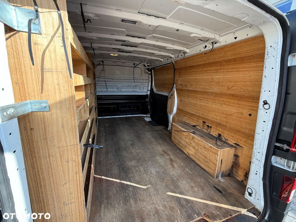Renault Trafic - 10